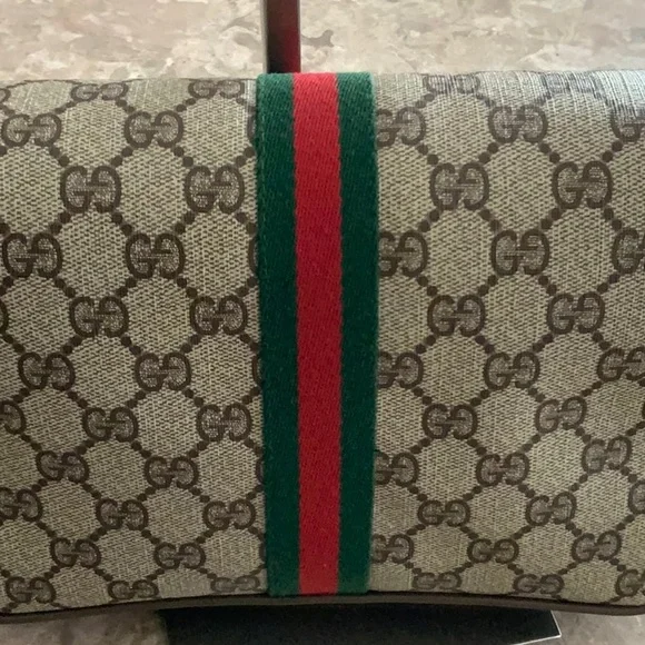Gucci Cream and Brown Messenger Bag with GG Monogram - Picture 6 of 16